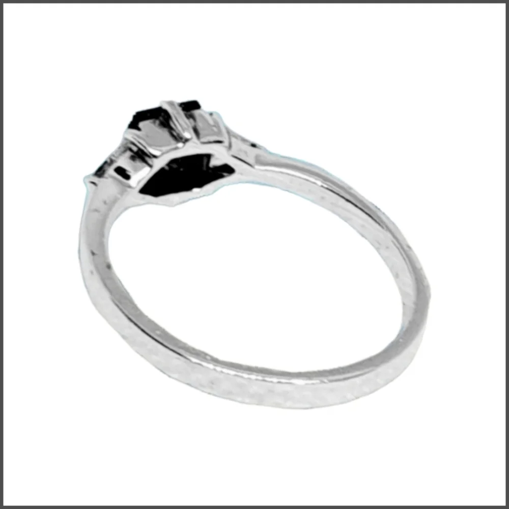 Sterling Silver Ring w/Black CZ Center Stone Size 7 NWOT